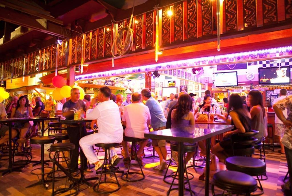 فندق إكسبات Patong المظهر الخارجي الصورة